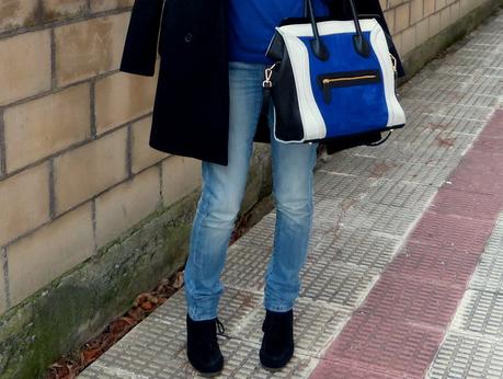 Look con bolso celine