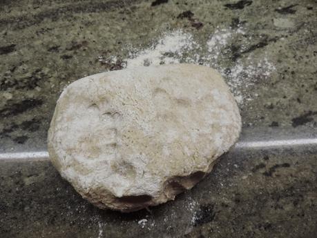 Pan integral gigante de hamburguesa con bebida de soja.