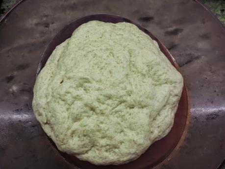 Pan integral gigante de hamburguesa con bebida de soja.