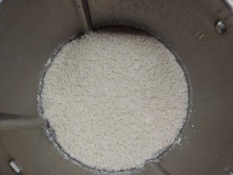 Yogur liquido de fresa.