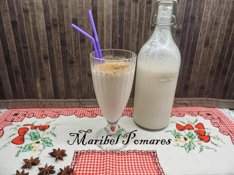 Yogur liquido de fresa.