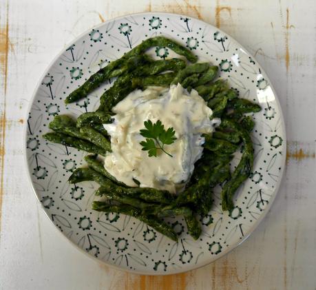 Strozzapreti con salsa de queso
