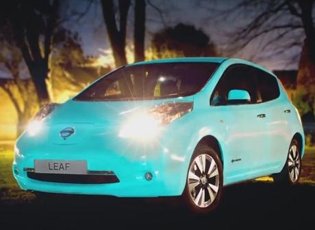 Nissan Leaf, el primer auto que brilla en la oscuridad
