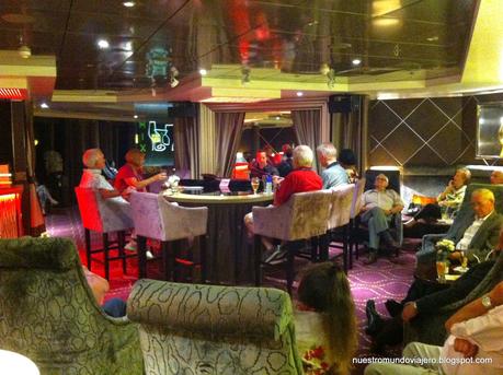 Crucero en el Ms VOLENDAM; de Singapur al corazón de Malasia y Myanmar