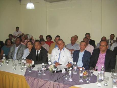 Mayoría Comité Central del Sur apoya reelección Danilo.