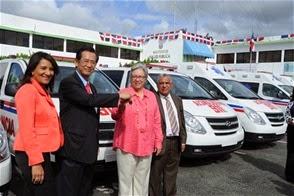El 911 dominicano recibe 80 ambulancias donadas por Taiwán.