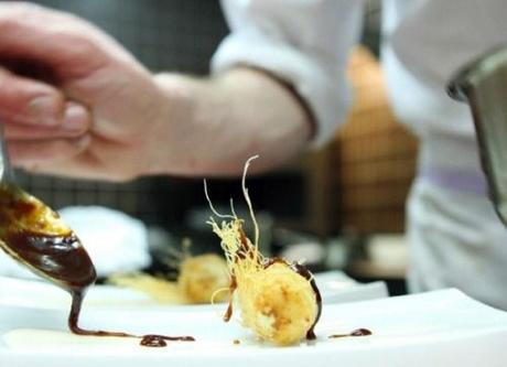 e10657aeca80a9c92bd30ed60c2e3418