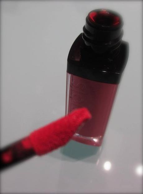 labial, gloss, pintalabios, barra de labios, velvet, bourjois, maquillaje, makeup, labios, belleza, mujer, 