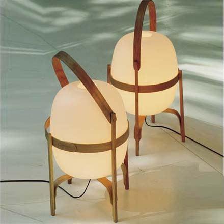 Santa Cole Cesta lamp. Design from Miguel Milá (1962)