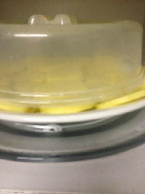 SALMÓN CON PATATAS TOMATE Y TIRABEQUES