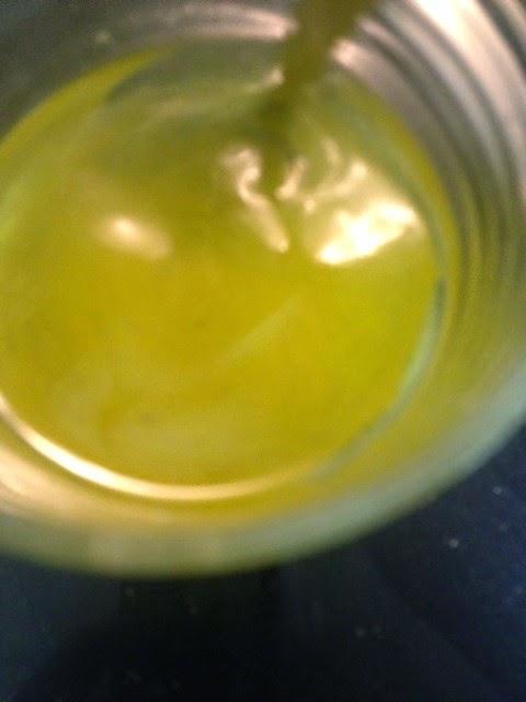 ENSALADA DE PASTA, RUCULA, CALABACÍN, QUESO Y OLIVAS NEGRAS