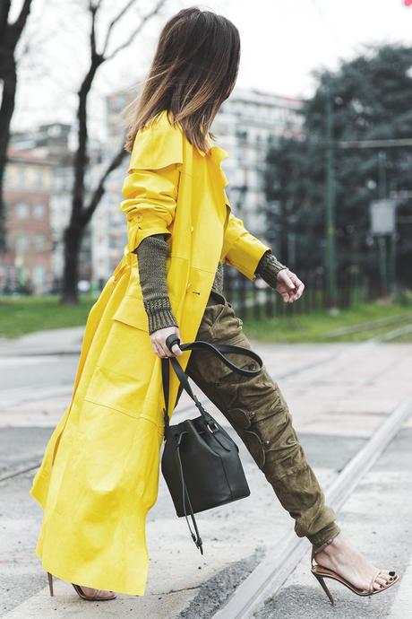 Ralph_Lauren_Spring_Summer_2015-Yellow_Leather_Trench-Suede_Cargo-trousers-Khaki-Outfit-MFW-Milan_Fashion_Week-Collage_Vintage-Street_Style-12