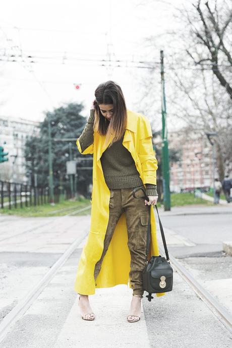 Ralph_Lauren_Spring_Summer_2015-Yellow_Leather_Trench-Suede_Cargo-trousers-Khaki-Outfit-MFW-Milan_Fashion_Week-Collage_Vintage-Street_Style-17
