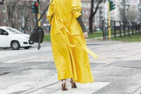 Ralph_Lauren_Spring_Summer_2015-Yellow_Leather_Trench-Suede_Cargo-trousers-Khaki-Outfit-MFW-Milan_Fashion_Week-Collage_Vintage-Street_Style-28