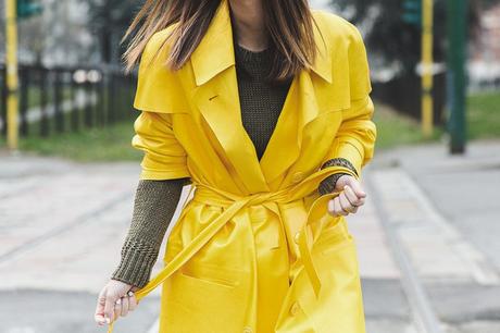 Ralph_Lauren_Spring_Summer_2015-Yellow_Leather_Trench-Suede_Cargo-trousers-Khaki-Outfit-MFW-Milan_Fashion_Week-Collage_Vintage-Street_Style-45