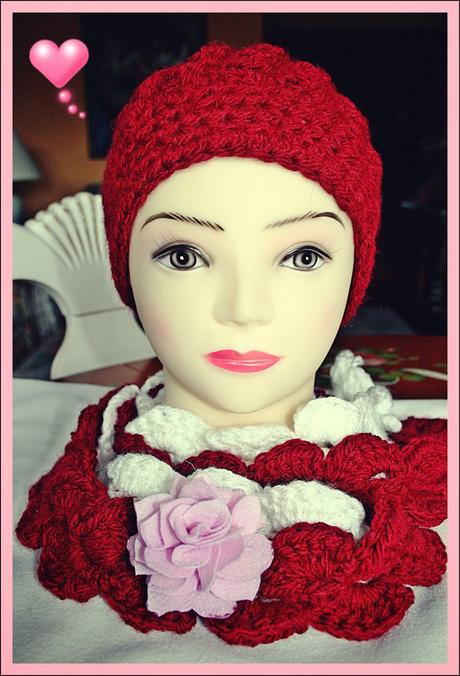 GORRO, BUFANDA Y BROCHES....EL CONJUNTO COMPLETO!!!