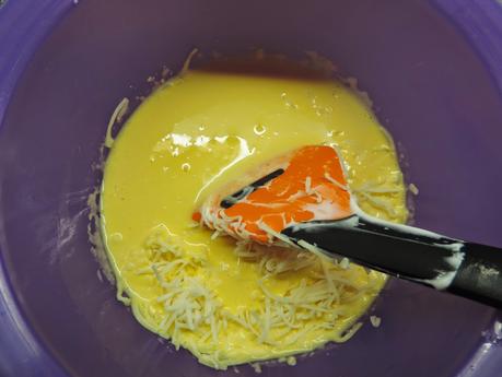 Quiche de alcachofas, cebolla, nueces y palitos de mar en olla programable.