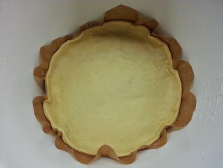 Quiche de alcachofas, cebolla, nueces y palitos de mar en olla programable.