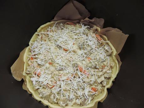 Quiche de alcachofas, cebolla, nueces y palitos de mar en olla programable.