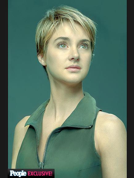 7 nuevos portraits de Insurgente con personajes principales