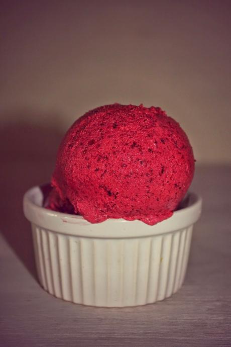 HELADO DE FRUTOS ROJOS AROMATIZADO