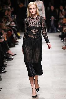 ROCHAS vuelve a sus orígenes con su nueva colección