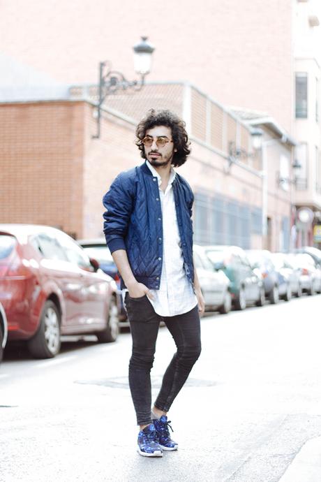 Asos_Bomber_White_Shirt_Skinny_Jeans_MR_Boho_Sunglasses_Selfie&Gafas_Optica_Ciscar_Glamour_Narcotico_Menswear_and_lifestyle_blog_Charlie_Cole (3)