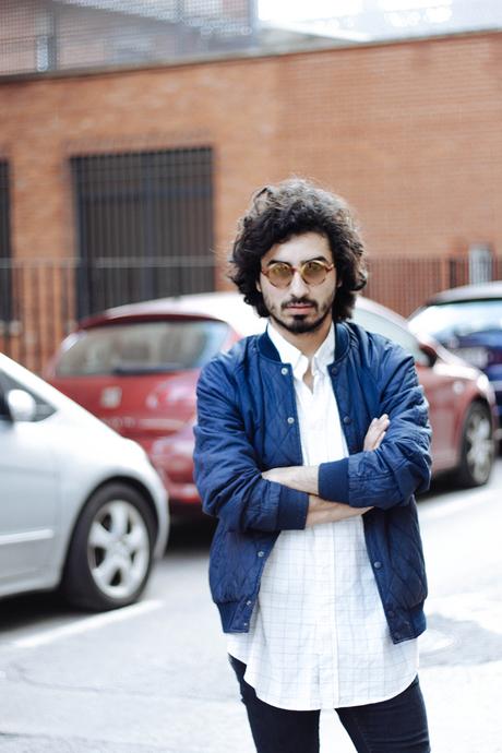 Asos_Bomber_White_Shirt_Skinny_Jeans_MR_Boho_Sunglasses_Selfie&Gafas_Optica_Ciscar_Glamour_Narcotico_Menswear_and_lifestyle_blog_Charlie_Cole (2)