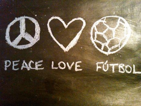 Peace and love, anécdota futbolera