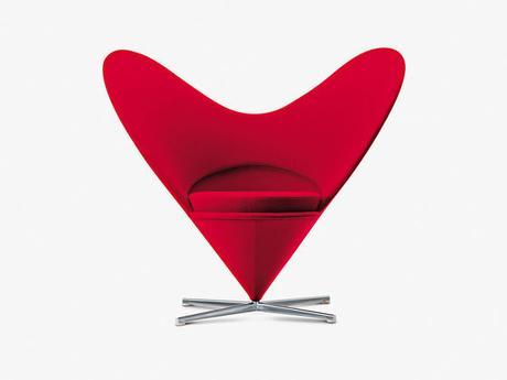 Febrero: Butaca Heart Cone Chair Febrero: Butaca Heart Cone Chair