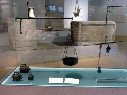 balanzas romanas