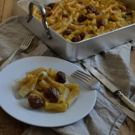 TORTIGLIONI CON ALBONDIGUILLAS