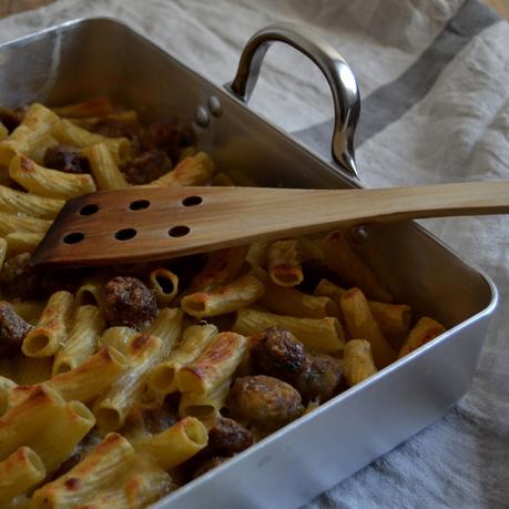 TORTIGLIONI CON ALBONDIGUILLAS