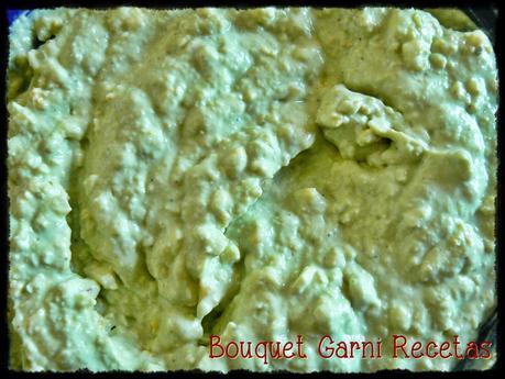 Ensalada veraniega con aderezo de palta