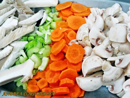 BIELORRUSIA. SOPA GRIBNOY. ANDREA POR EL MUNDO. RECETA VEGANA.