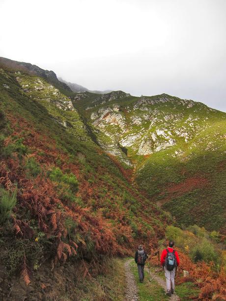 CUYARGAYOS (CIRCUITO DESDE EL EMBALSE DE TANES)