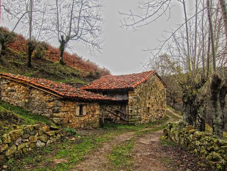 CUYARGAYOS (CIRCUITO DESDE EL EMBALSE DE TANES)
