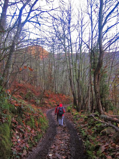 CUYARGAYOS (CIRCUITO DESDE EL EMBALSE DE TANES)