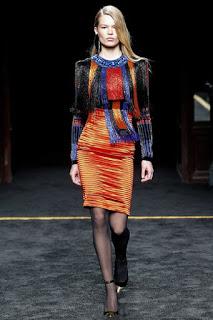 Balmain vuelve a los contrastes con su nueva colección