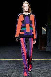 Balmain vuelve a los contrastes con su nueva colección