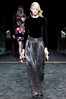 Balmain vuelve a los contrastes con su nueva colección