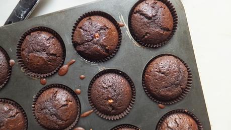 Cupcakes de chocolate caramelo y galleta