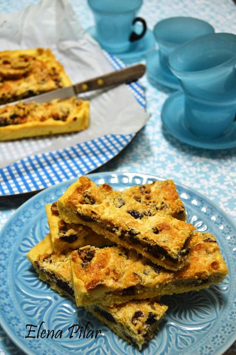 Barritas de cranberries, coco y chocolate blanco