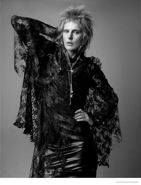 Stella Tennant glam rock para V Magazine