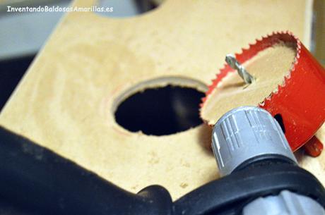 DIY mesa con puerta reciclada