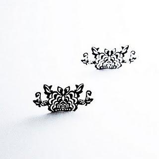 UNAS PESTAÑAS POSTIZAS DIFERENTES... EN LUNA & CURIOUS.