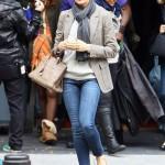 Blake Lively smarthphone Vertu presentation and Gossip Girl pics