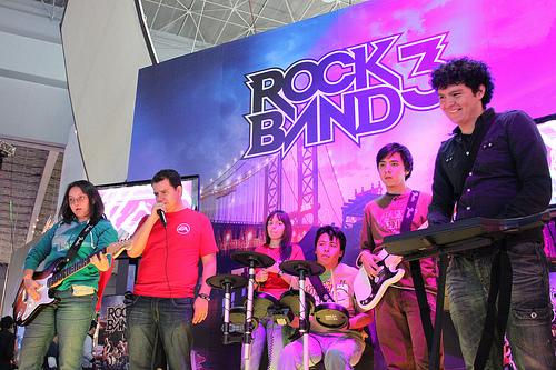 EGS 2010: Rock Band 3