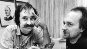 Trivialeros of the world.