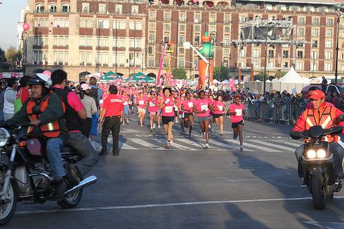 Carrera Avon 2010: Salida